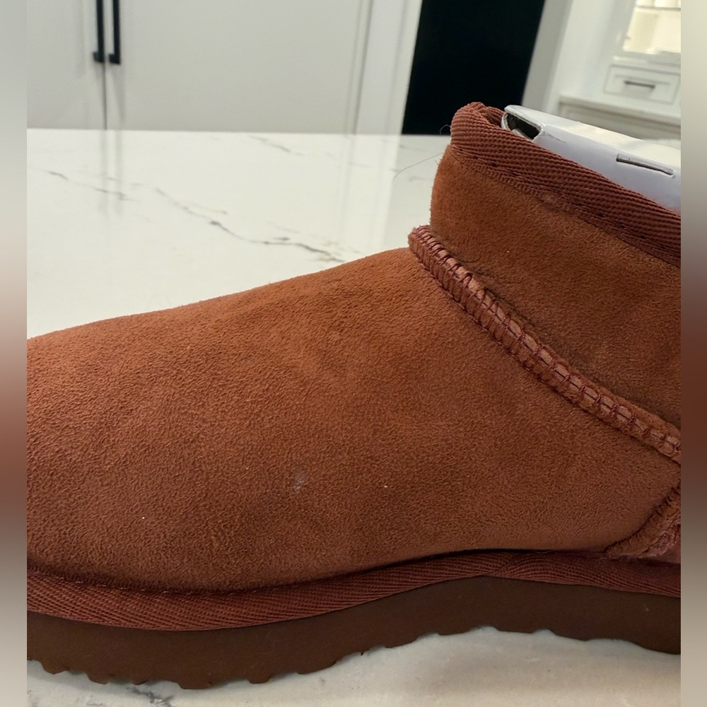 Red Jasper Ultra Mini Uggs - Picture 9 of 10